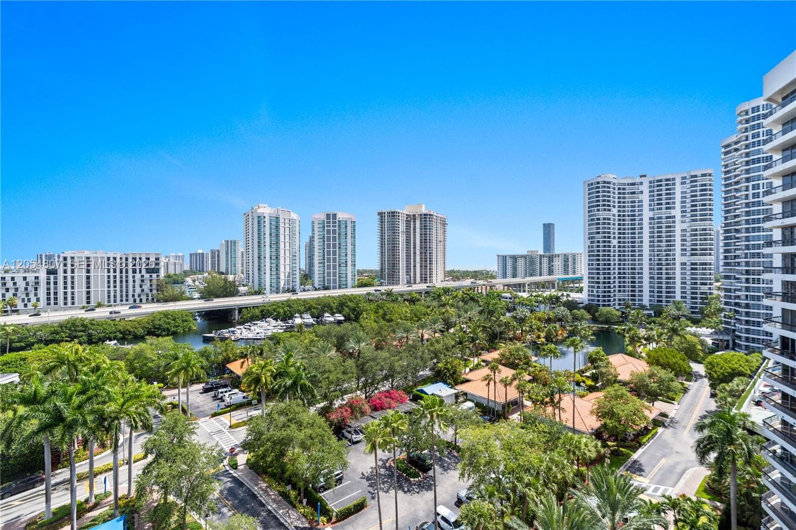 3600 Mystic Pointe Dr # 1207, Aventura FL 33180