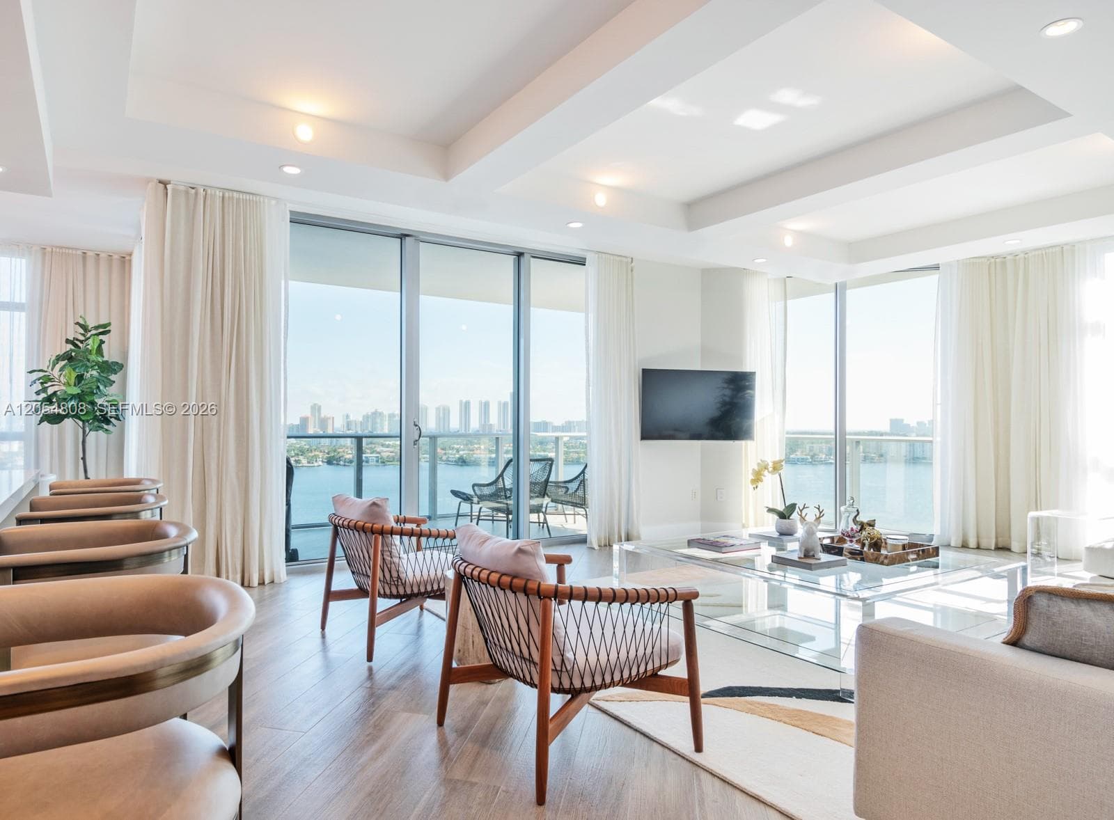 17301 Biscayne Blvd # 1609, North Miami Beach FL 33160 photo 5