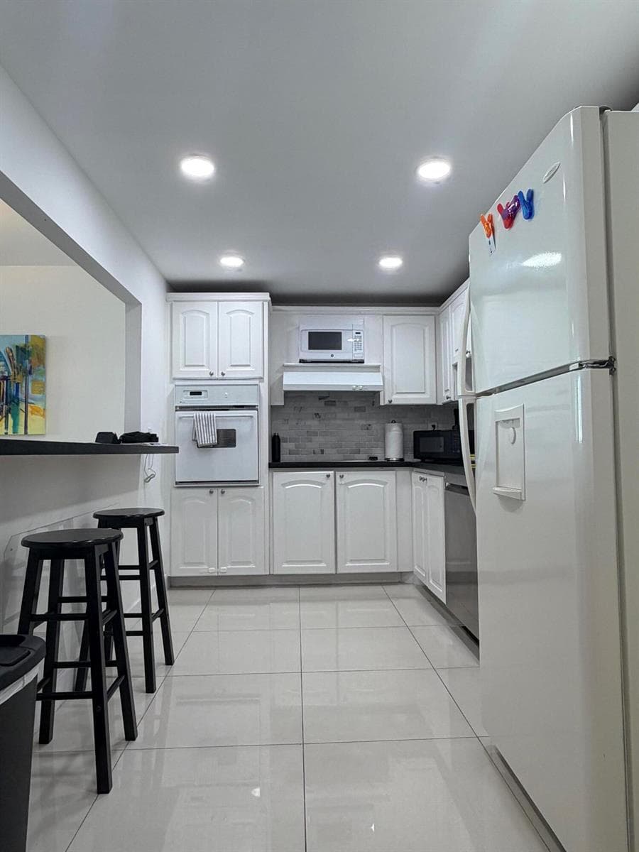 19390 Collins Avenue # 1103, Sunny Isles Beach FL 33160 photo 2