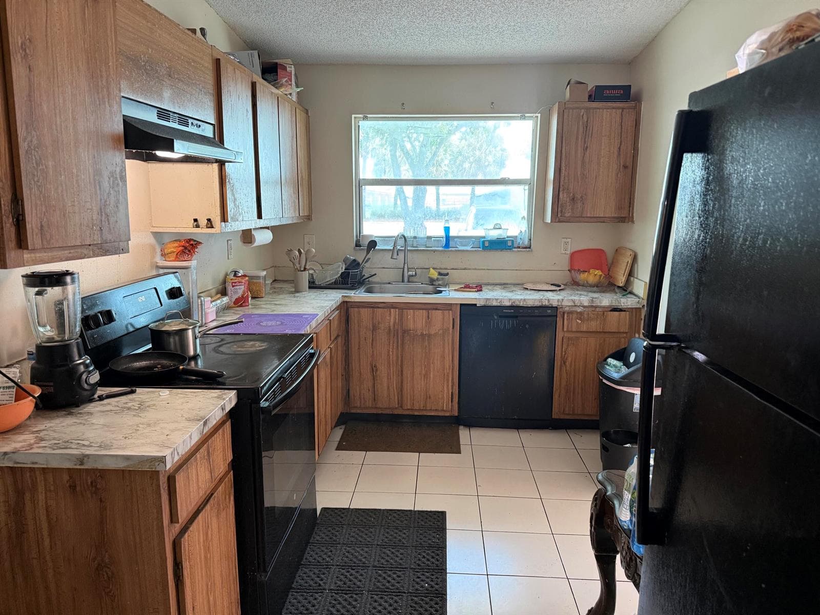 7824 PEMBROKE Road, Miramar FL 33023 photo 2