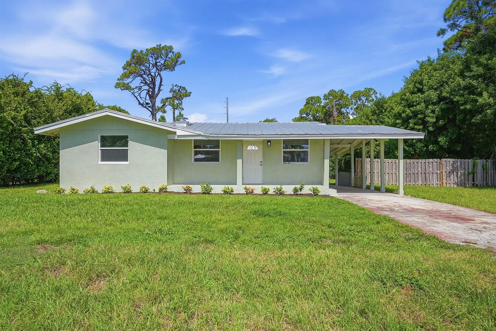 5926 SE INEZ Avenue, Stuart FL 34997 photo 3