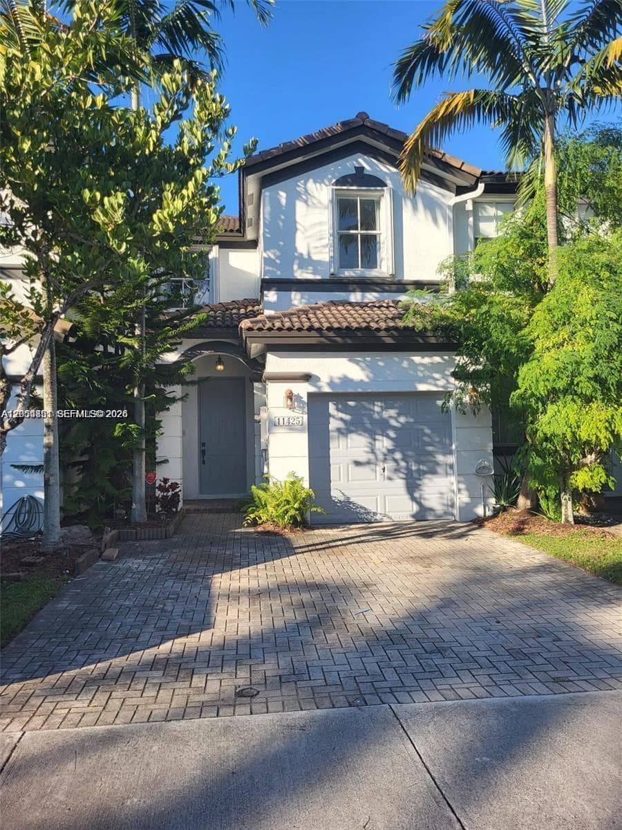 11425 NW 76th Ter, Doral FL 33178 photo 2