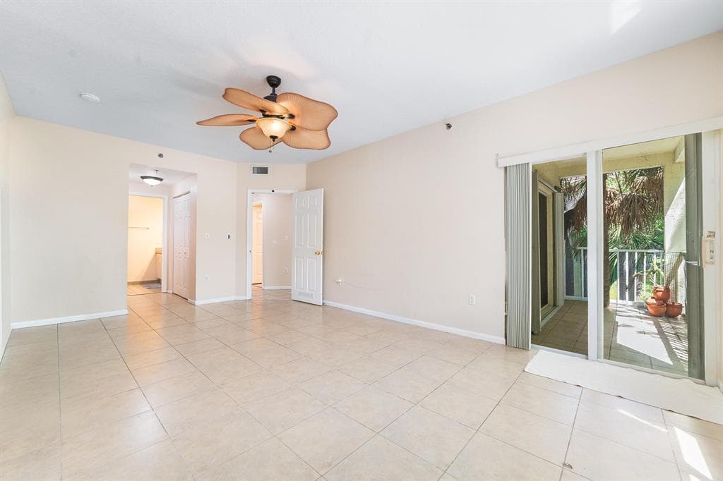 2901 RIVERSIDE Drive # 201, Coral Springs FL 33065 photo 4
