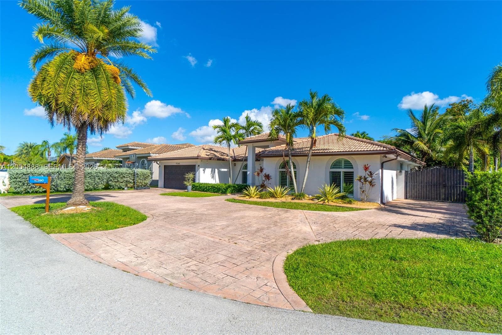 15260 SW 143rd St, Miami FL 33196 photo 2