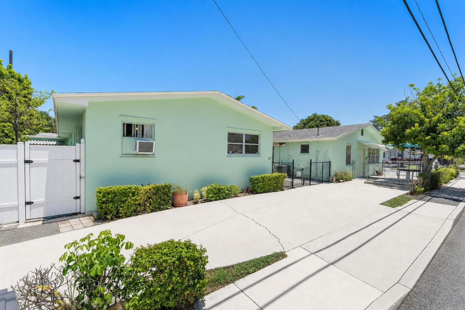 425 CHURCHILL Road, West Palm Beach FL 33405