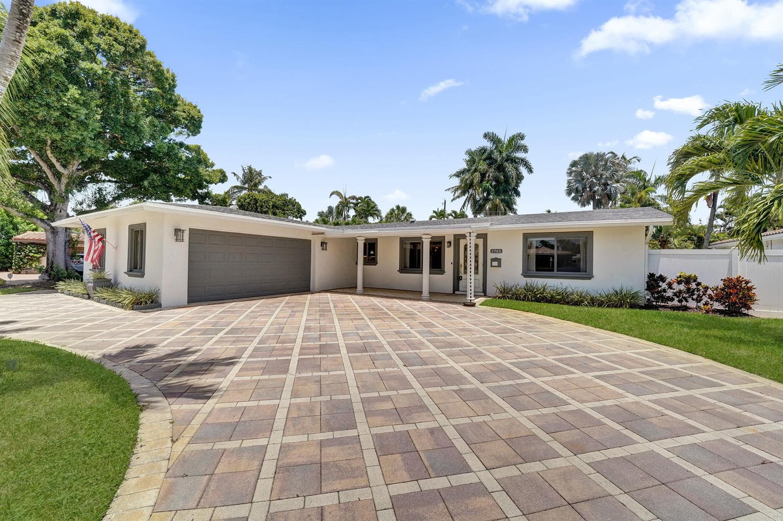1745 NE 36TH Street, Oakland Park FL 33334 photo 2