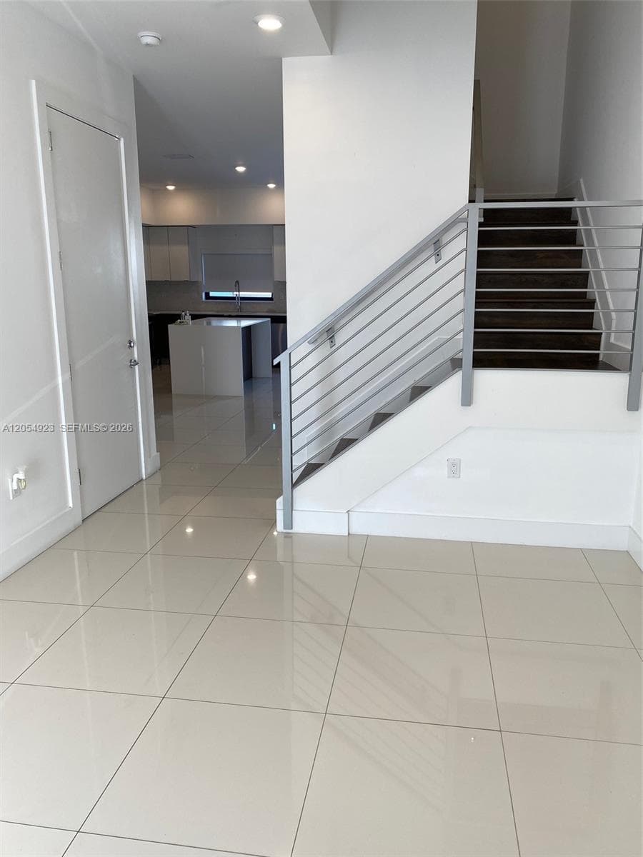 10468 SW 118th Ave, Miami FL 33186 photo 2