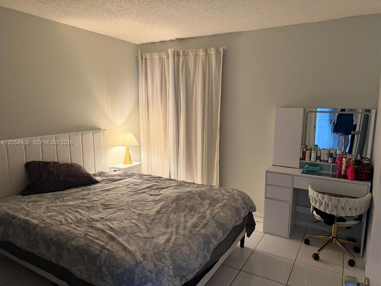2420 Diana Dr # 302, Hallandale Beach FL 33009 photo 5