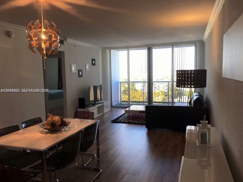 401 69th St # 905, Miami Beach FL 33141 photo 2