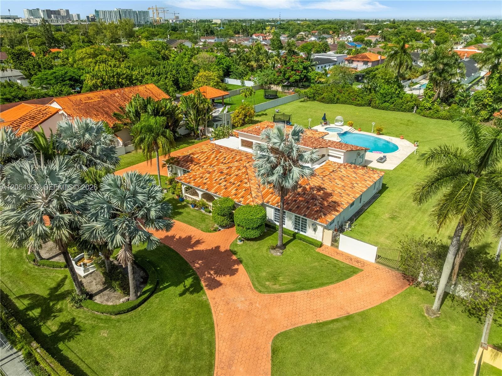 2605 SW 115th Ave, Miami FL 33165