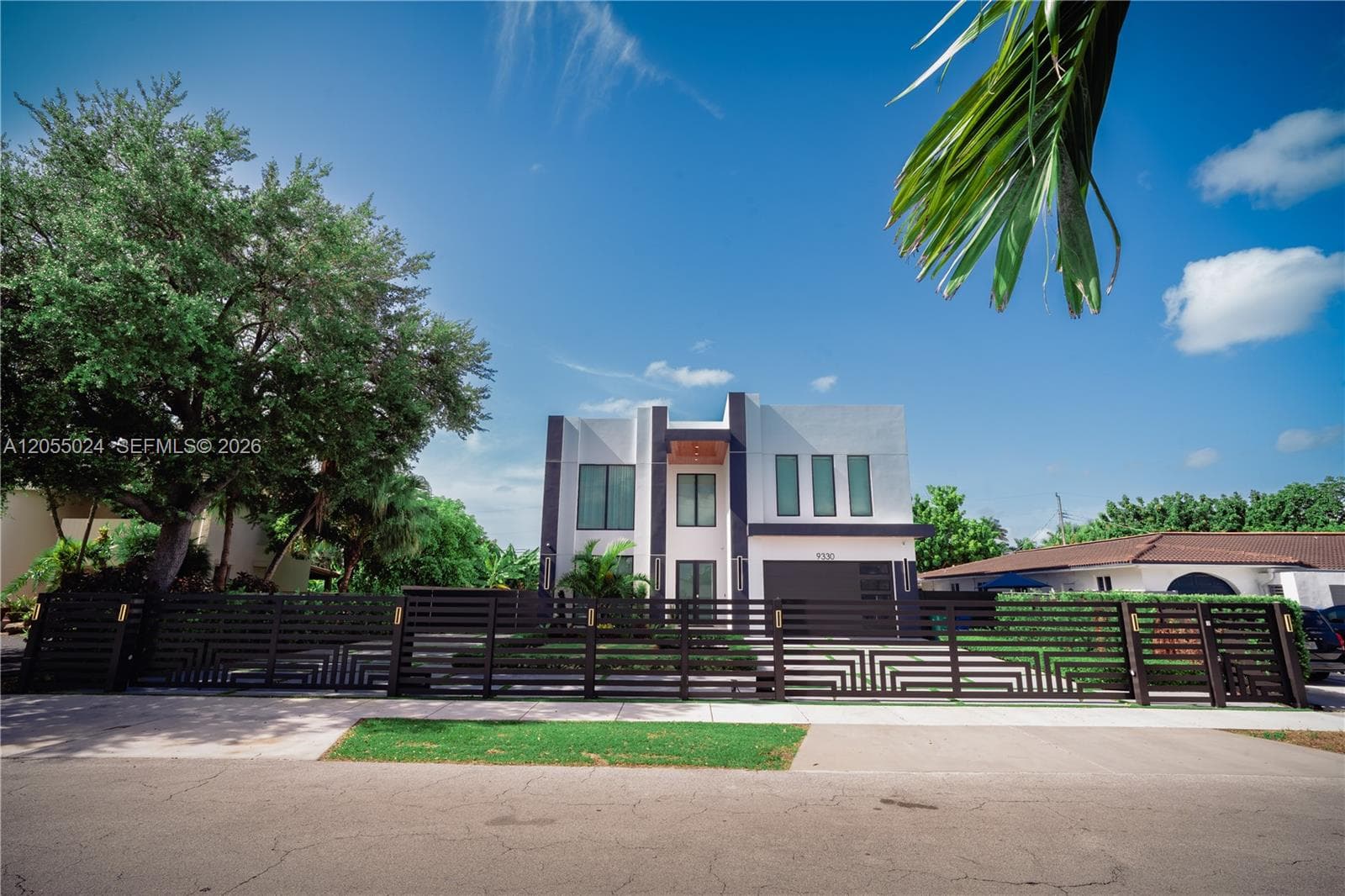 9330 SW 34th St # NA, Miami, FL 33165