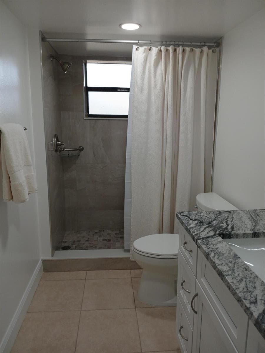 4760 LUCERNE LAKES Boulevard W # 405, Lake Worth FL 33467 photo 2