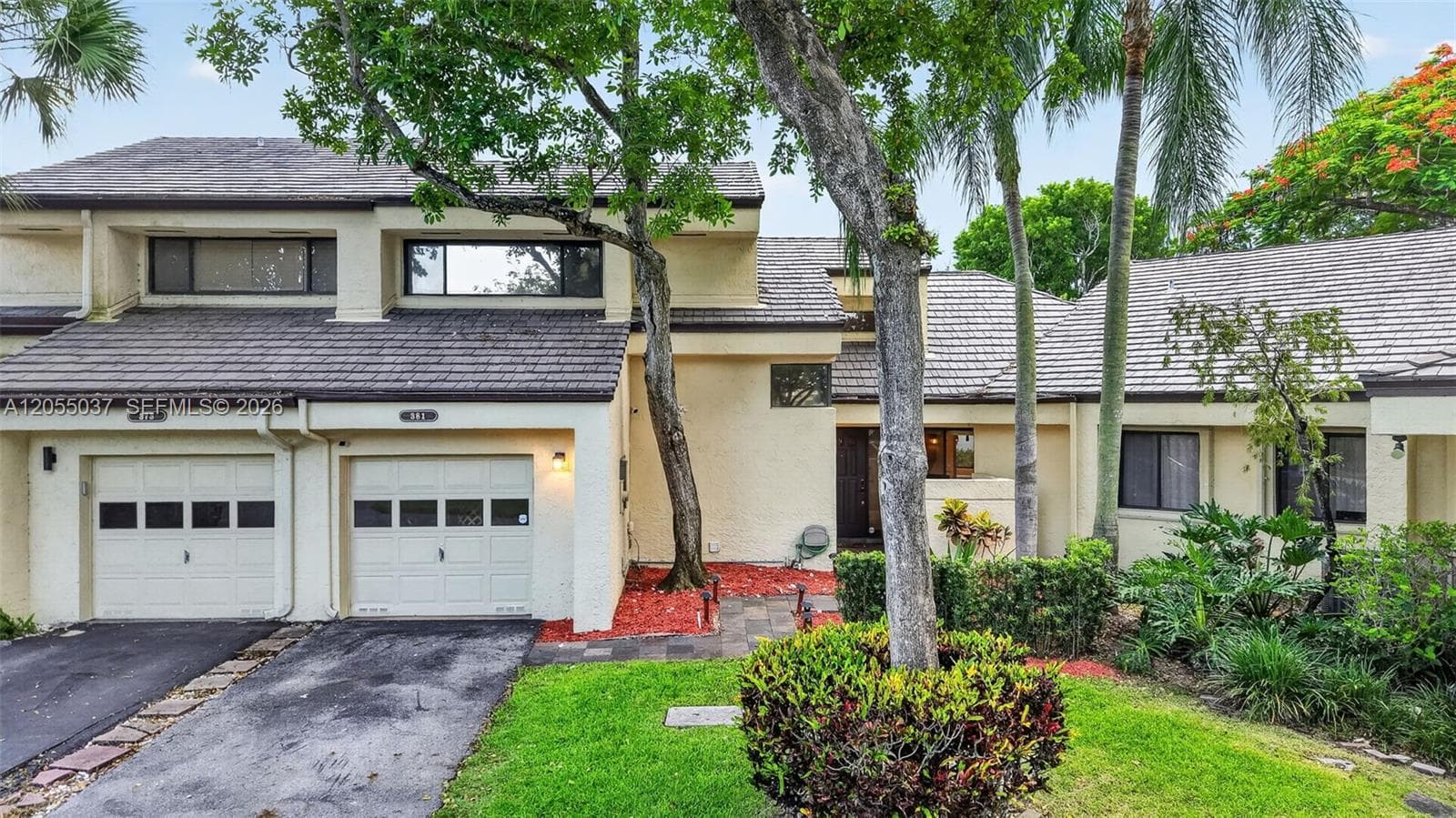 381 NW 94th Ter, Plantation FL 33324