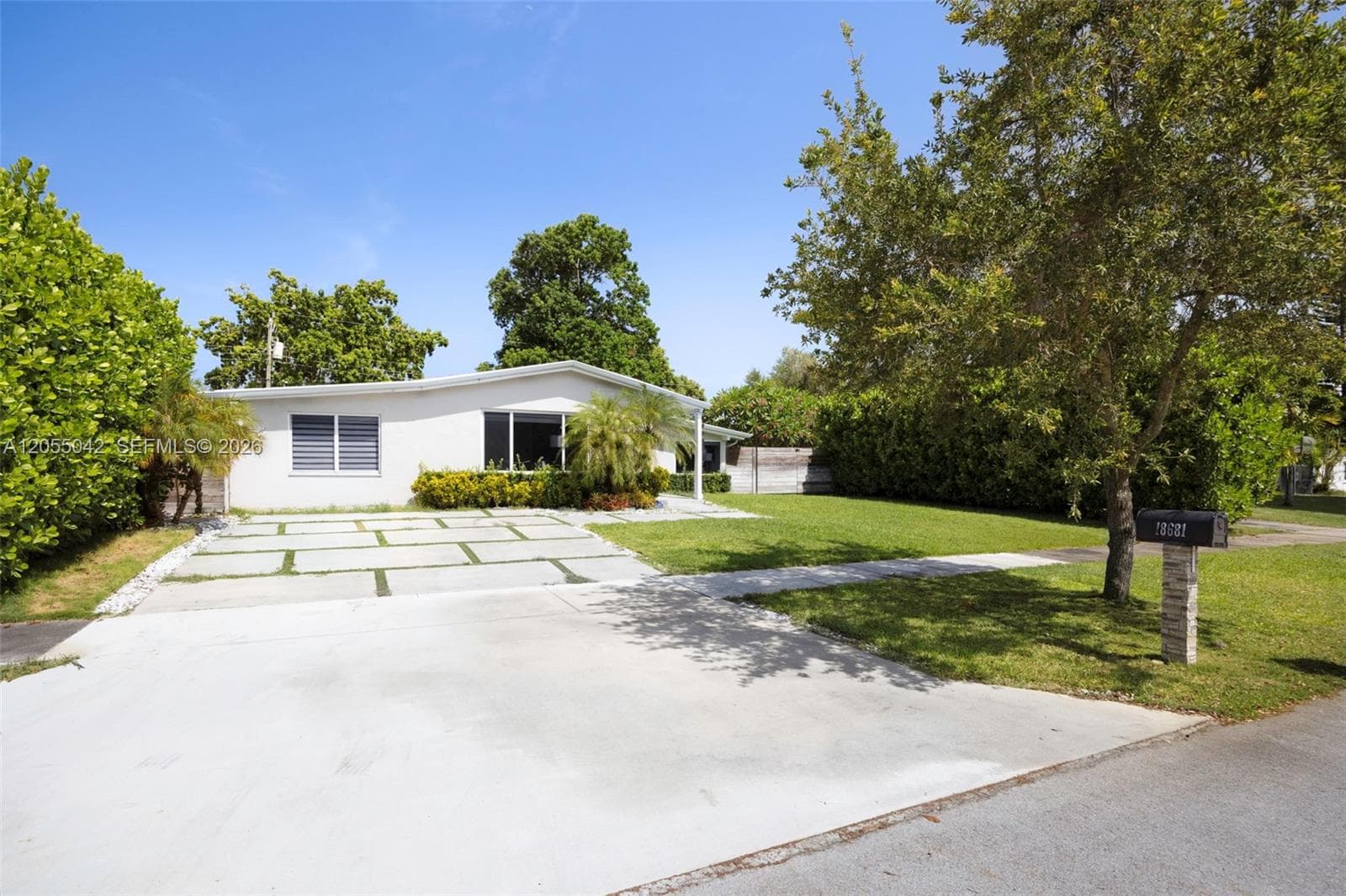 18681 Belview Dr, Cutler Bay FL 33157