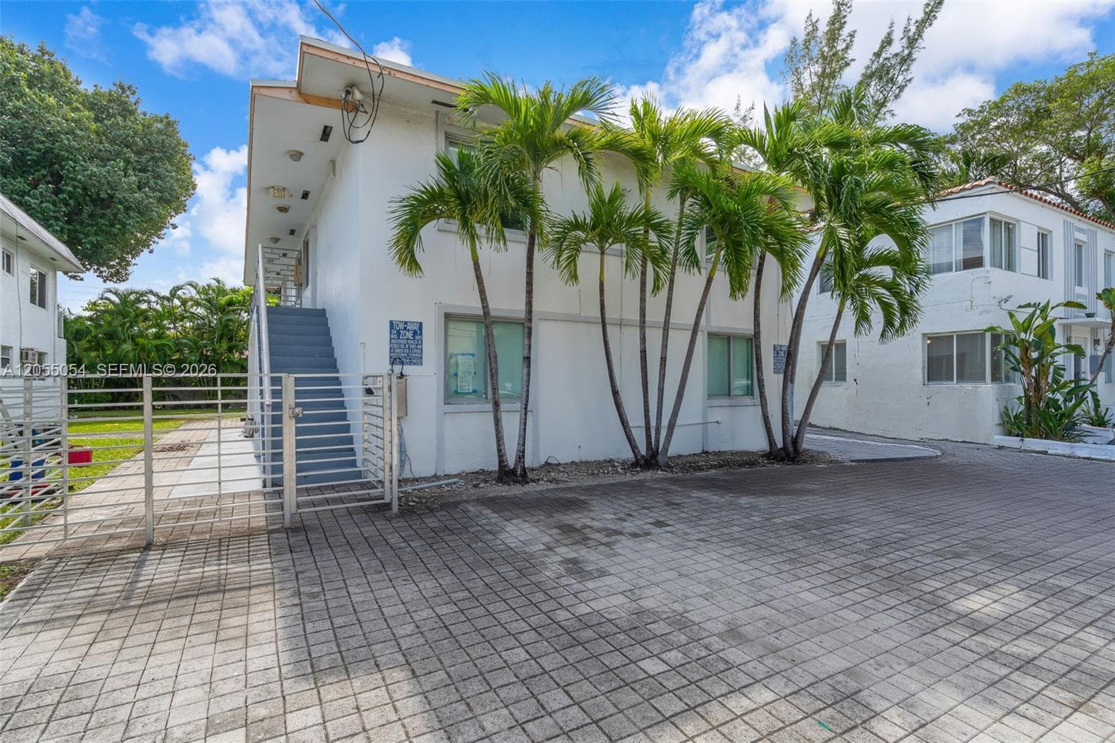 560 NE 63rd St, Miami FL 33138