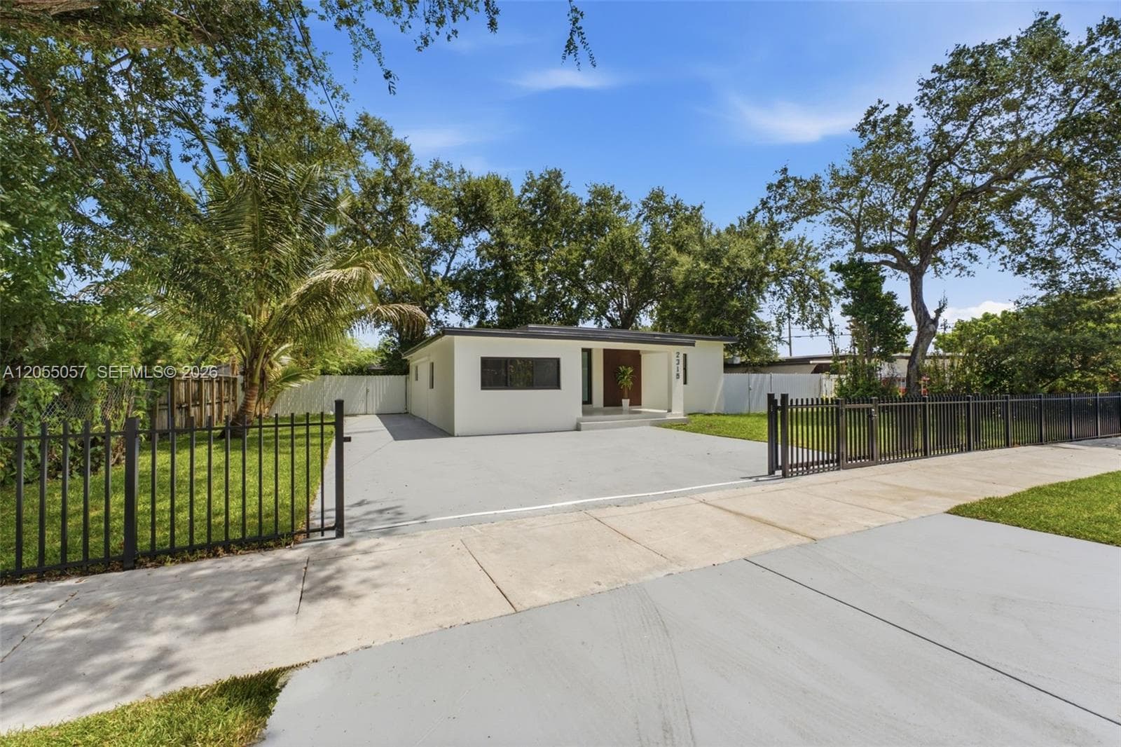 2315 NW 97th St, Miami FL 33147 photo 4