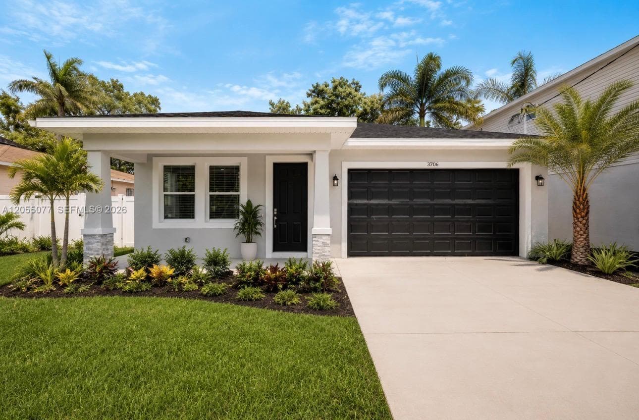 3706 WIGGINS LEAF ST, Tampa FL 33619
