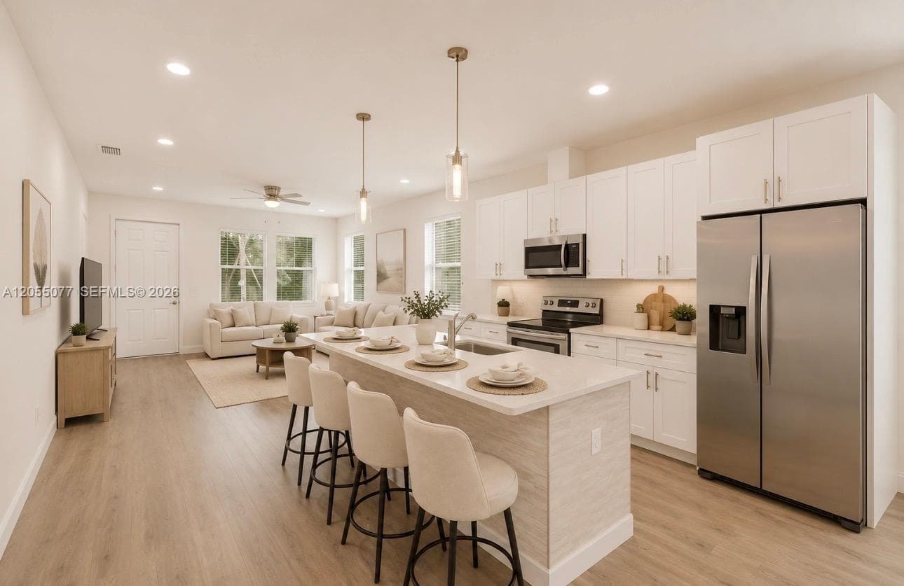 3706 WIGGINS LEAF ST, Tampa FL 33619 photo 4