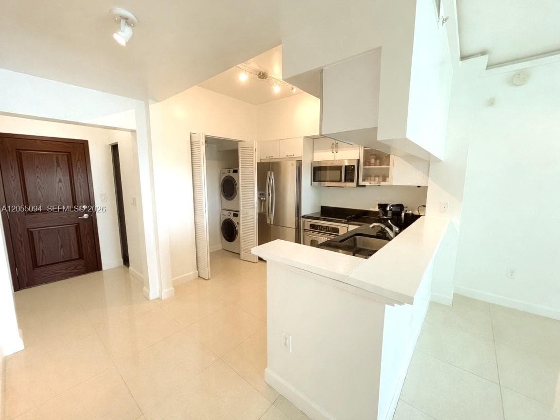 31 SE 5th St # 3712, Miami FL 33131 photo 4