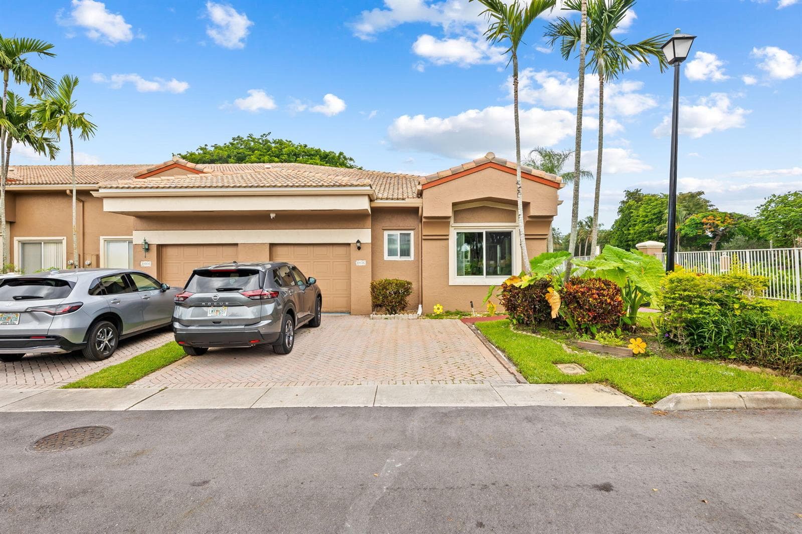 10156 Lombardy Drive, Tamarac FL 33321 photo 2