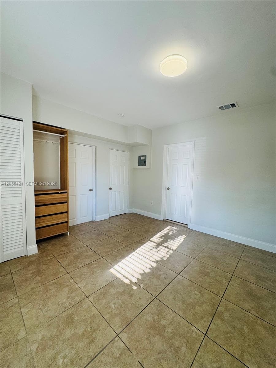 2816 Pine Tree Dr # 3, Miami Beach FL 33140 photo 5