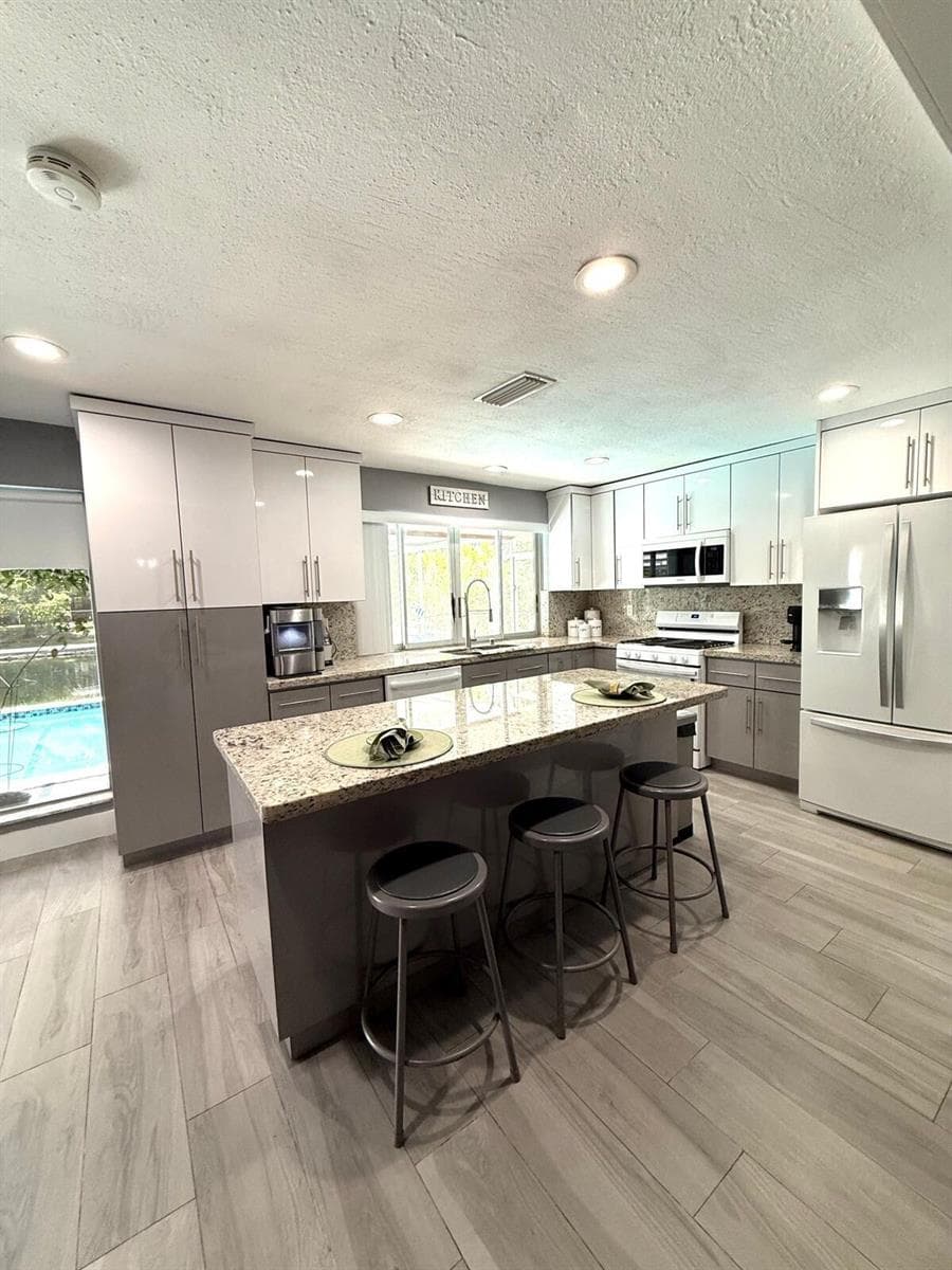 9340 NW 21ST Manor, Sunrise FL 33322 photo 3