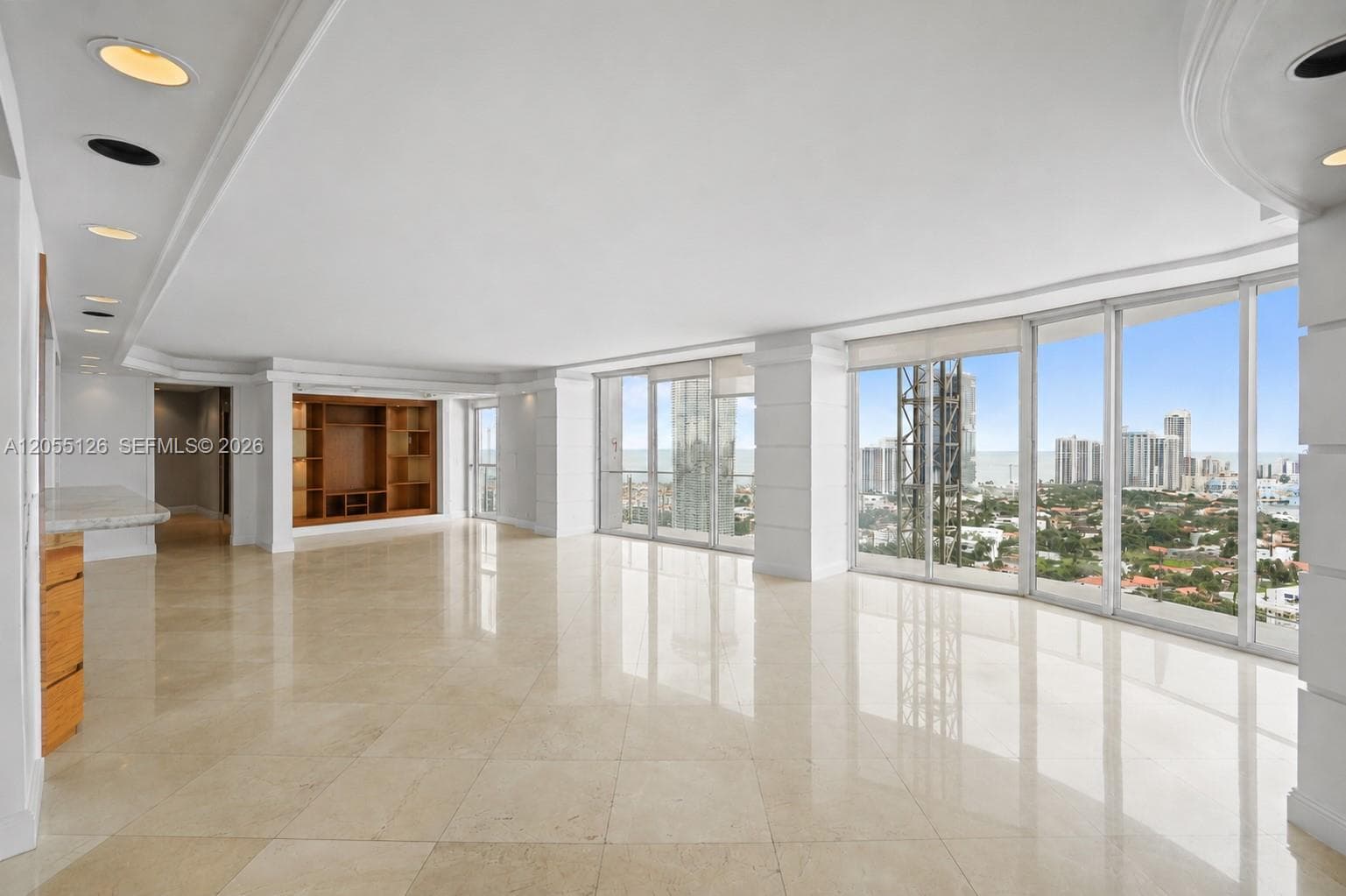 19355 Turnberry Way, Aventura FL 33180 photo 4