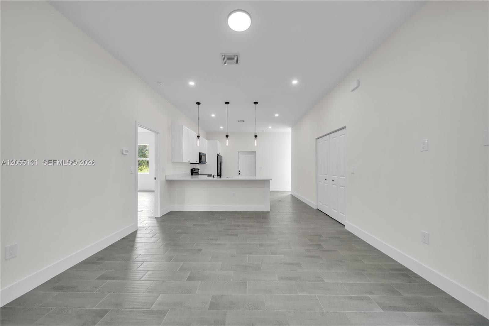 707 Randall Ave, Other City - In The State Of Florida FL 33974 photo 3