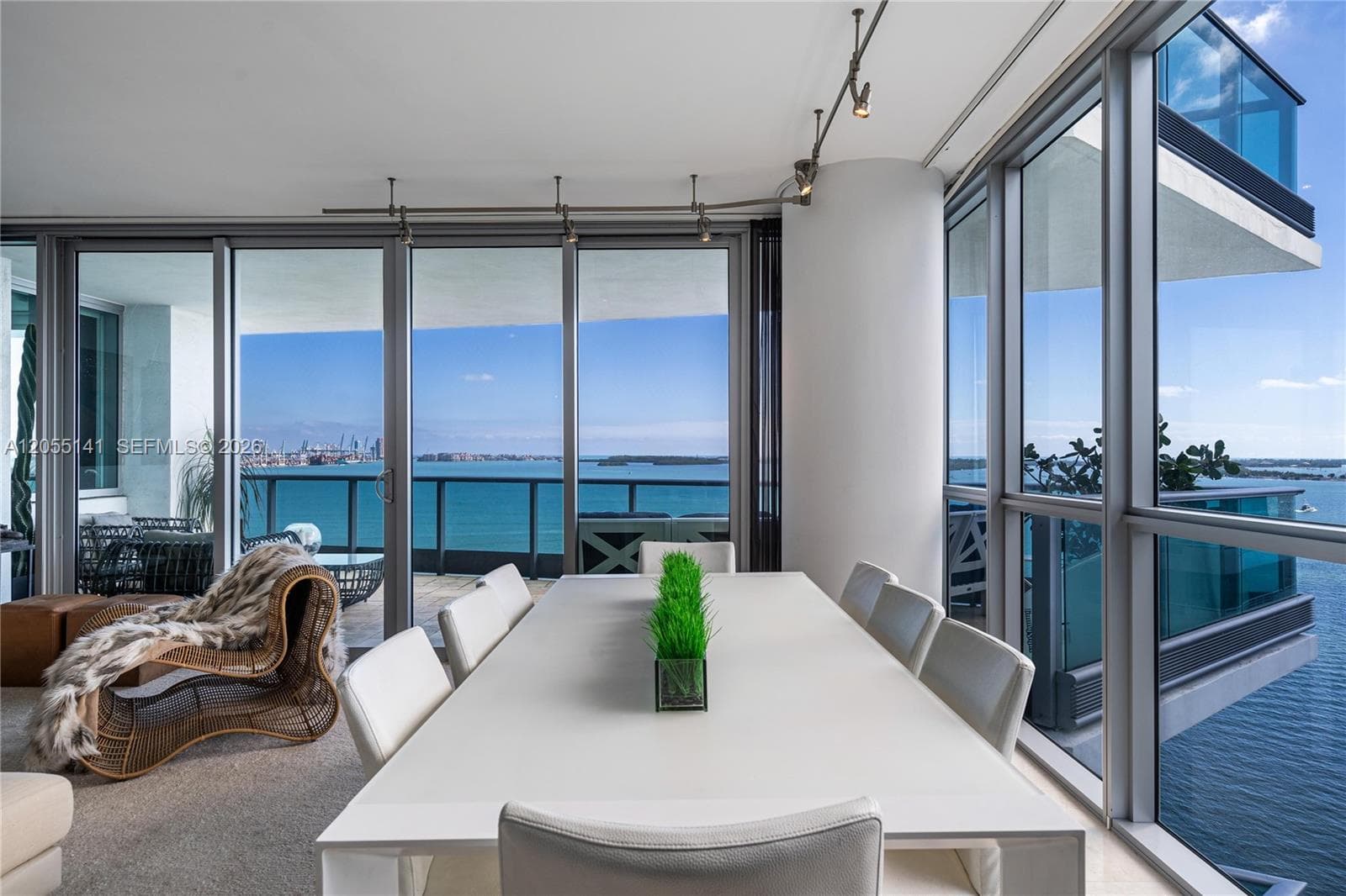 1331 Brickell Bay Dr # 1611, Miami FL 33131 photo 4
