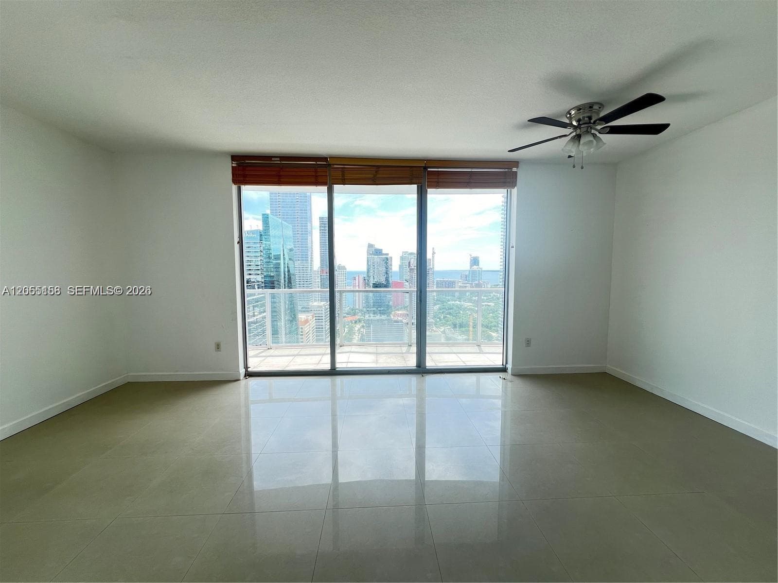 1060 Brickell Ave # 3509, Miami FL 33131 photo 2