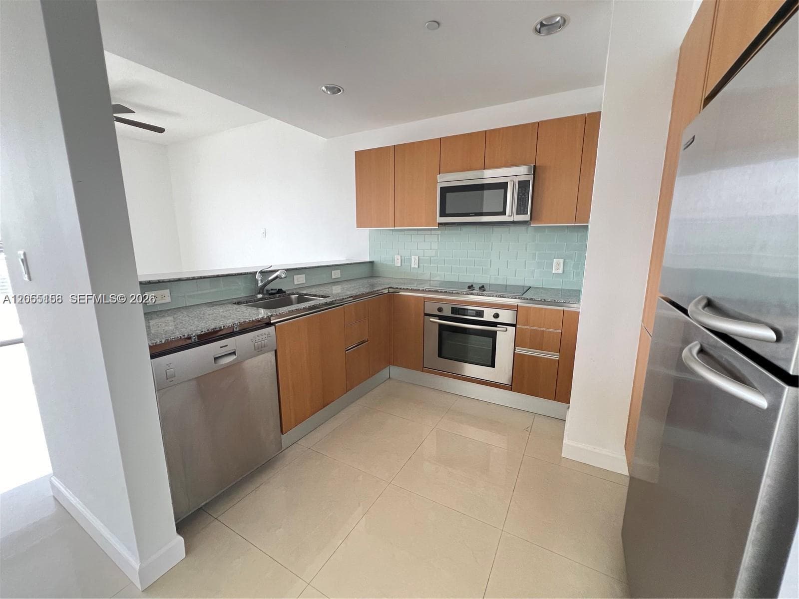 1060 Brickell Ave # 3509, Miami FL 33131 photo 3