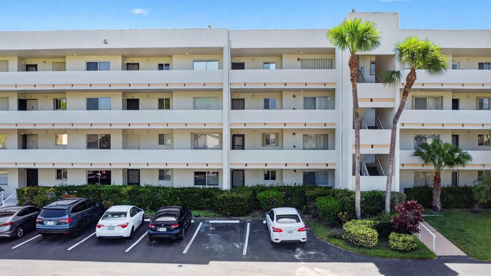 3186 VIA POINCIANA # 114, Lake Worth FL 33467 photo 4
