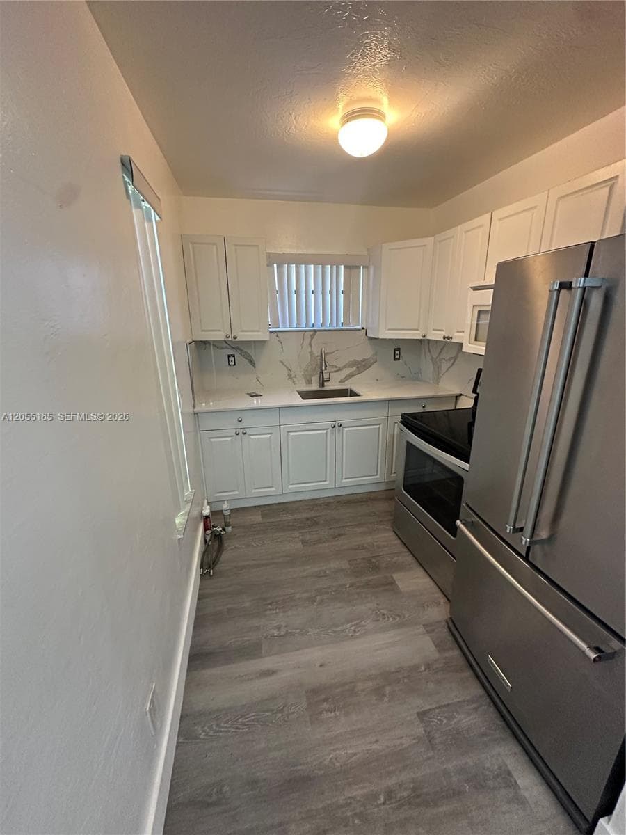 1670 Harding St, Hollywood FL 33020 photo 2