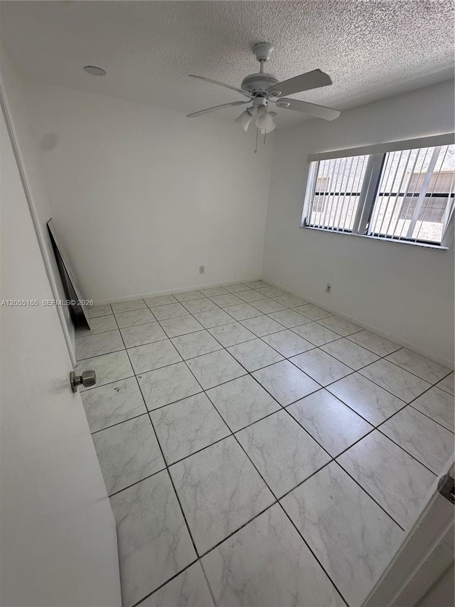 1670 Harding St, Hollywood FL 33020 photo 5