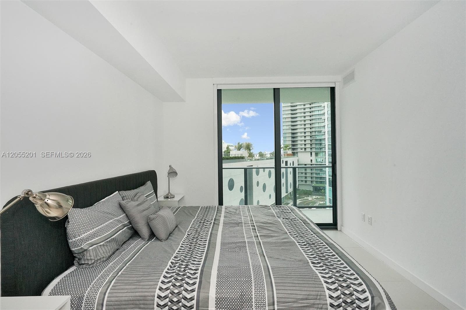 501 NE 31st St # 702, Miami, FL 33137 photo 2