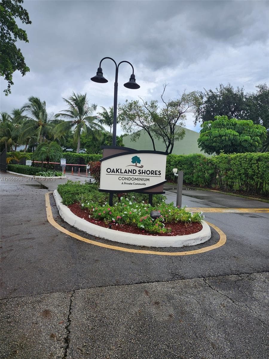 3101 Oakland Shores Dr # H105, Oakland Park FL 33309