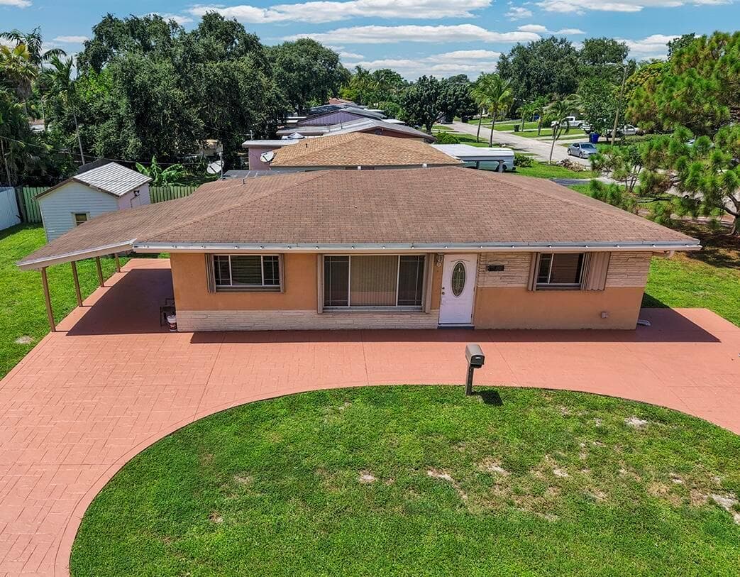 2100 N 57TH Avenue, Hollywood FL 33021