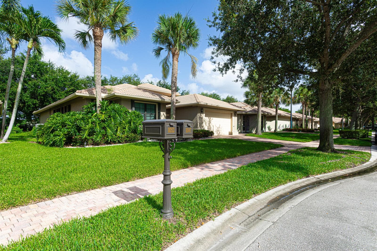 8047 Via Grande, Boynton Beach FL 33437 photo 4