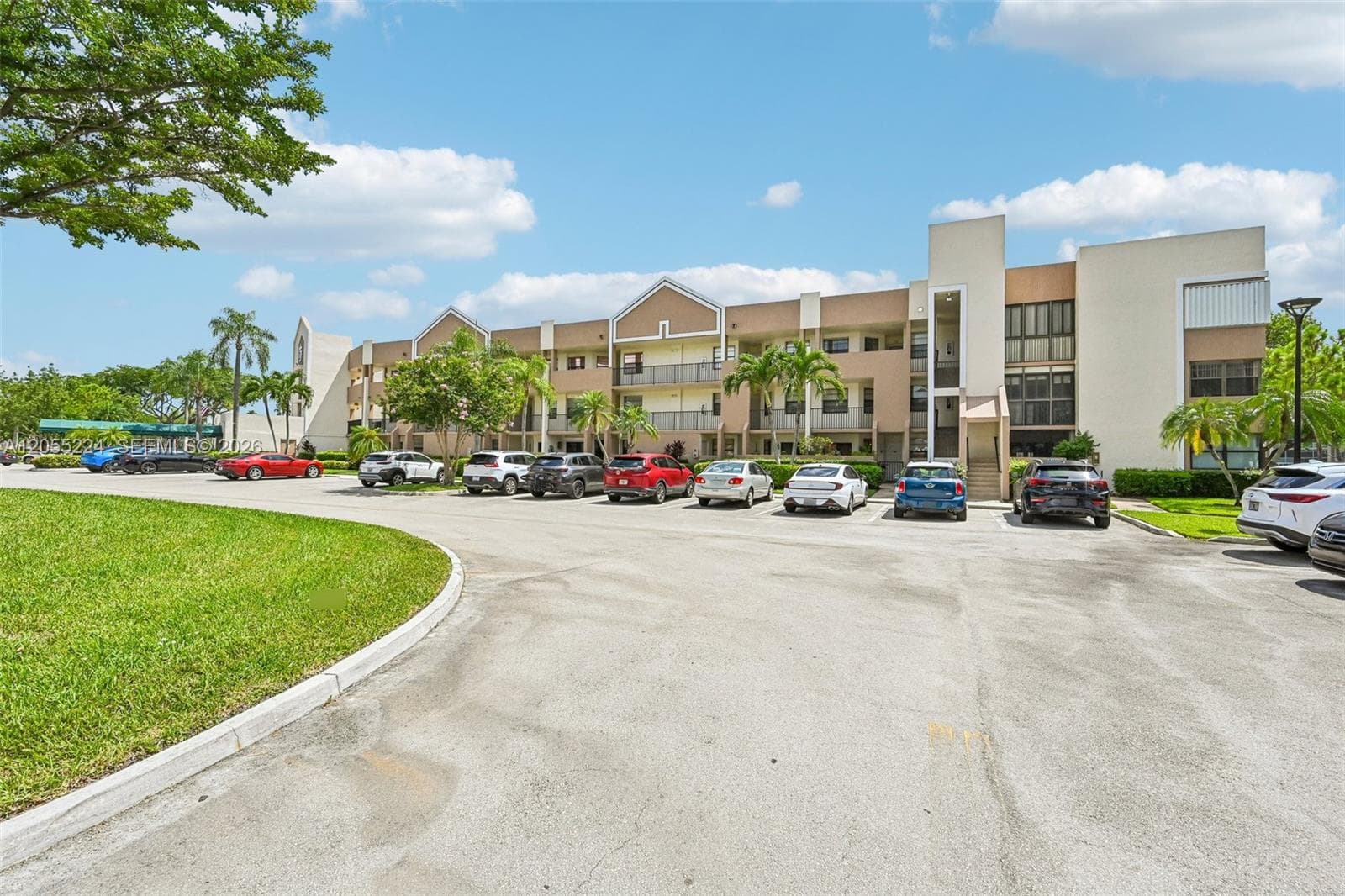 7468 Fairfax Dr # 302, Tamarac FL 33321 photo 4