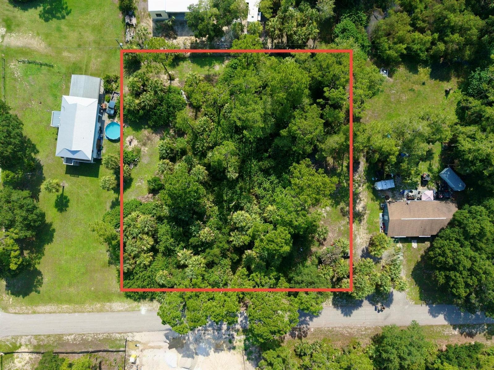 2303 Monroe Avenue, FL 33920 photo 4