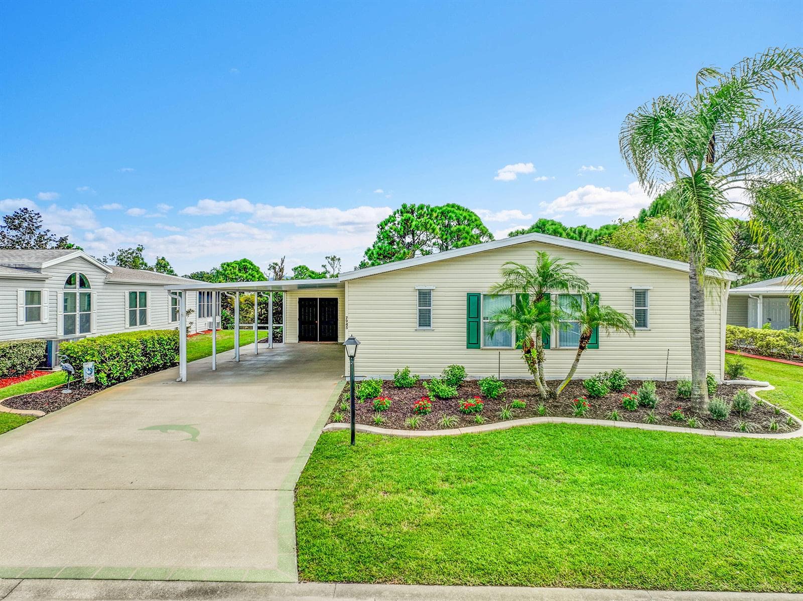 7945 Horned Lark Circle, Port St. Lucie FL 34952 photo 2