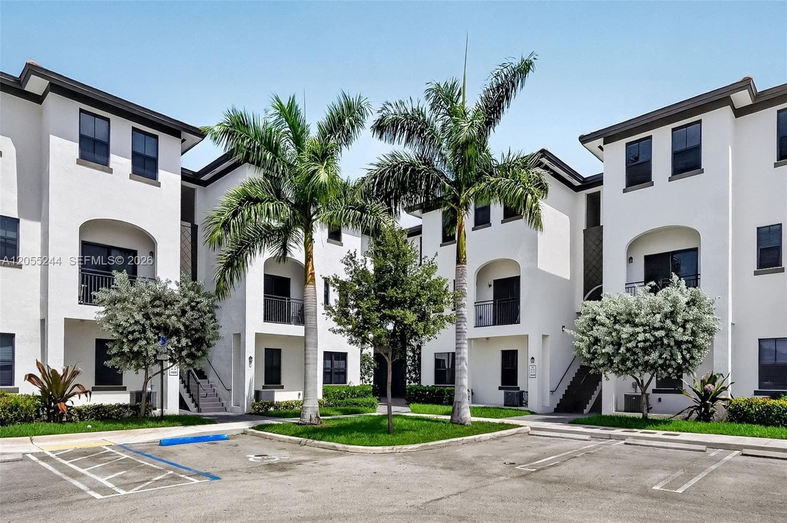 15650 SW 136th St # 212, Miami FL 33196