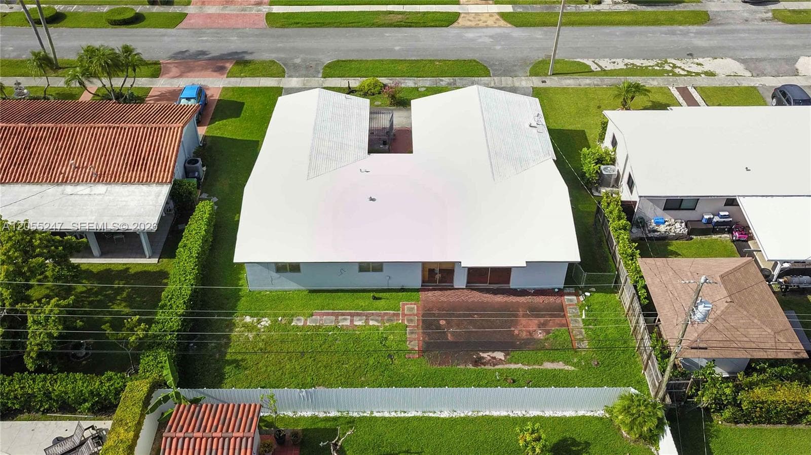 12465 SW 33rd St, Miami FL 33175 photo 2
