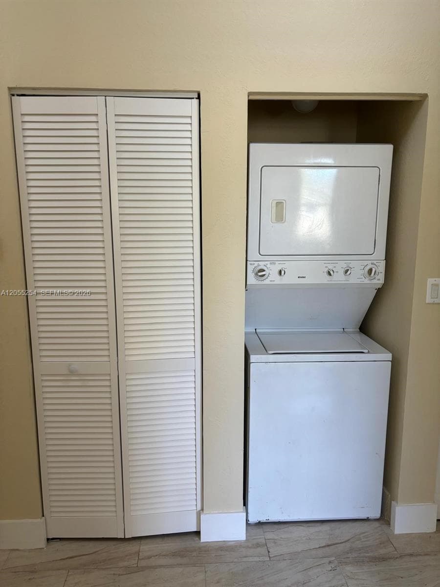 1568 SE 26th St # 204, Homestead FL 33035 photo 2