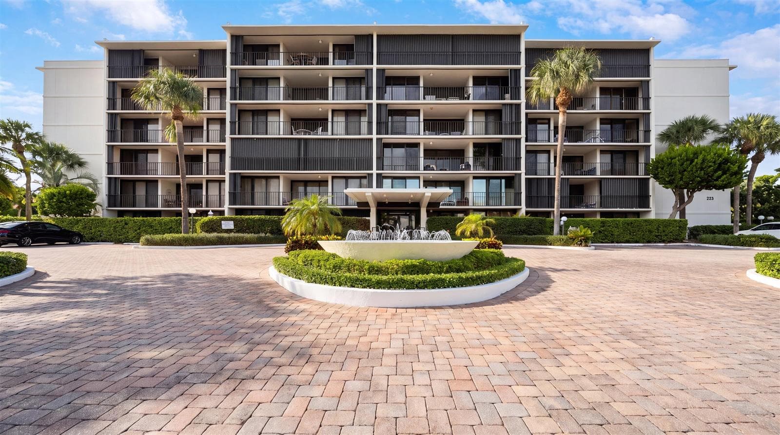 225 S Beach Road # 102, Jupiter FL 33469