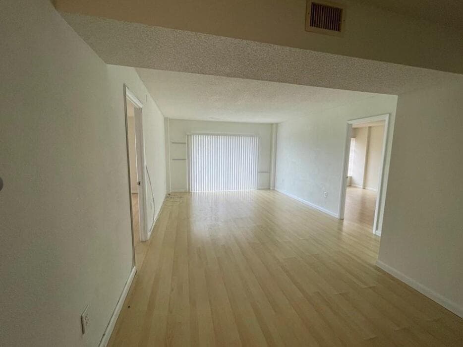 4160 INVERRARY Drive # 507, Lauderhill FL 33319