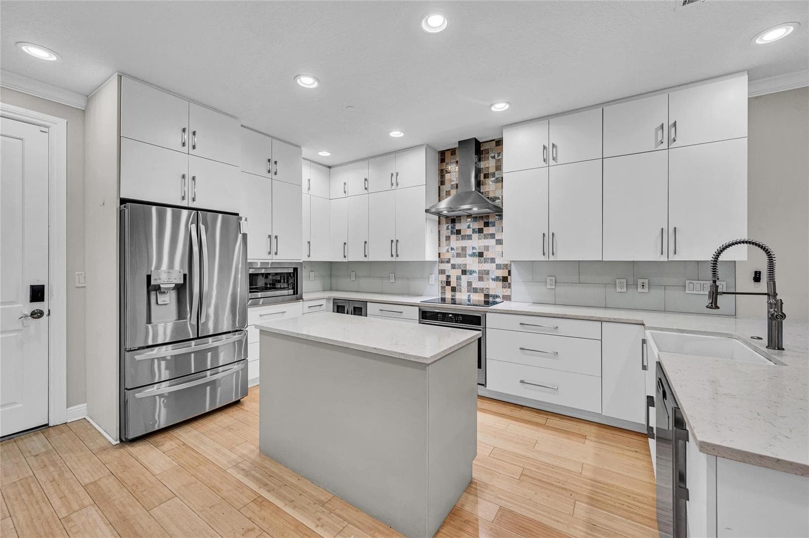 1617 NE 2ND Court, Fort Lauderdale FL 33301 photo 5