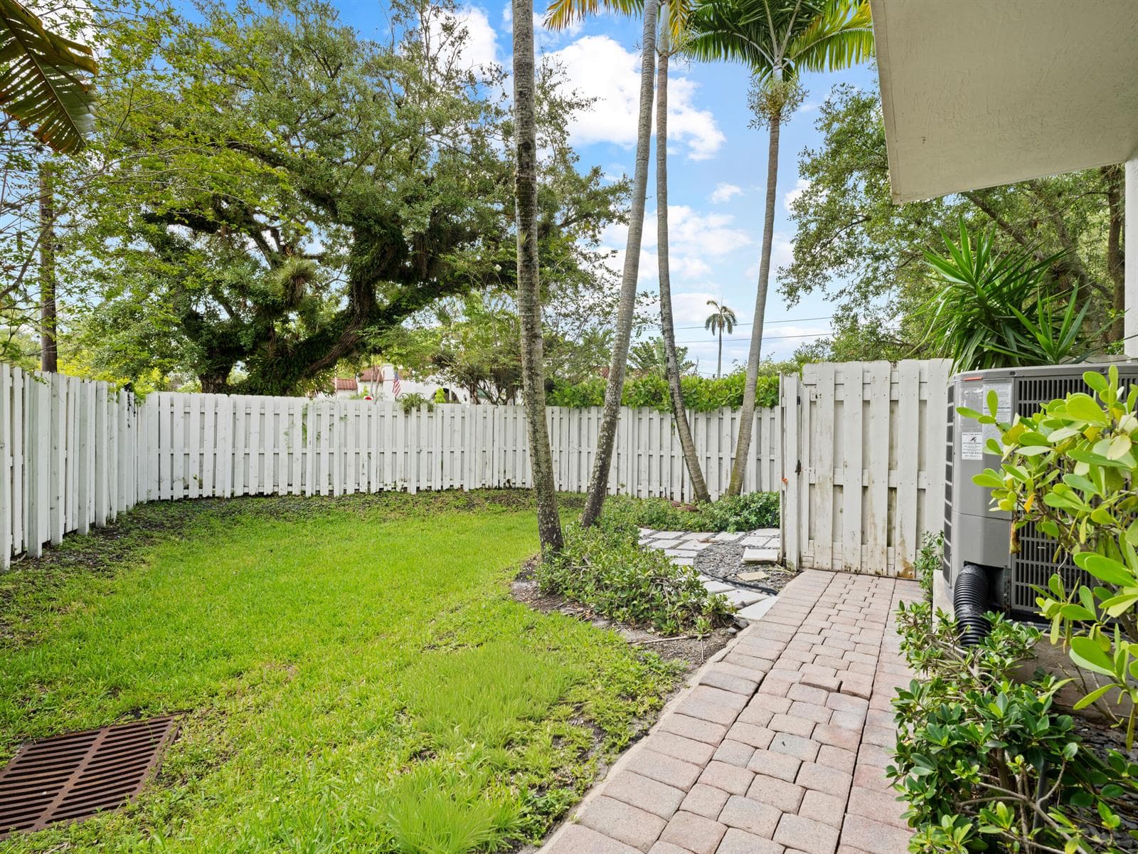 1101 Waverly Road, Fort Lauderdale FL 33312 photo 2