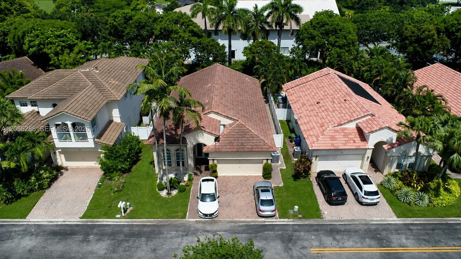 1773 NW 72nd Way, Pembroke Pines FL 33024 photo 2