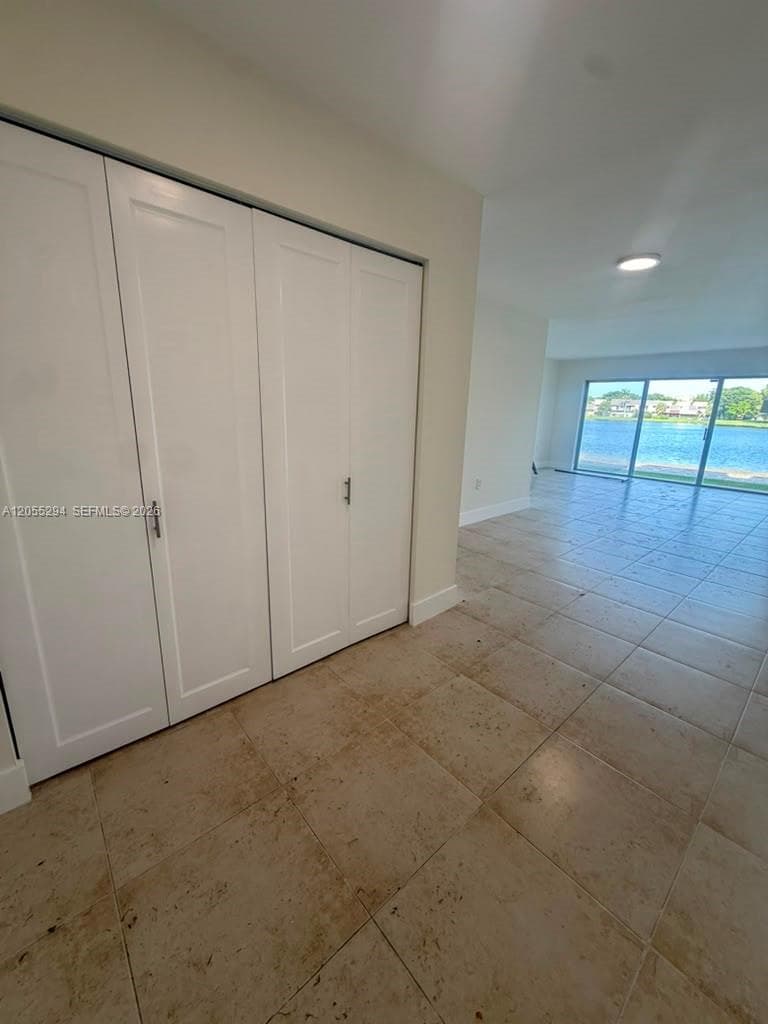 9351 Fontainebleau Blvd # B112, Miami, FL 33172 photo 3